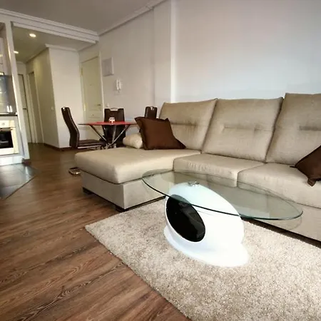 Apartamento Современный Апартамент С 2 Спальнями В 200М От Пляжа